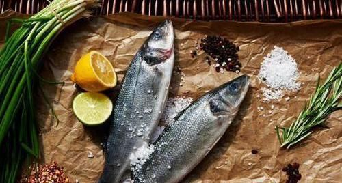 去市场买鱼，专挑5种，美味还便宜，老板：这一看就是行家