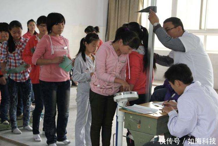 涛涛|7岁男孩停止长高,检查后医生痛斥为啥要给孩子吃这2类食物