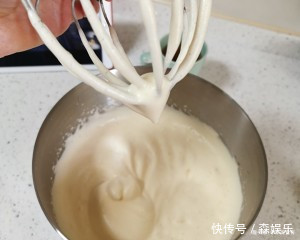 1碗面粉，5个鸡蛋，教你在家做鸡蛋糕，香甜松软，营养又美味！