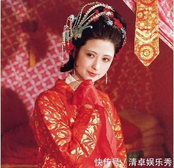 贾蓉&尤二姐被贾珍、贾蓉染指，贾琏为何还愿娶她？贾母的怒骂道出真相