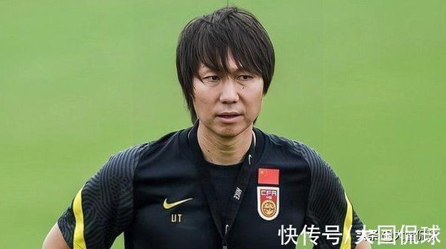 归化球员|国足VS阿曼首发出炉！李铁提要求被亚足联否决，球迷拍手叫好