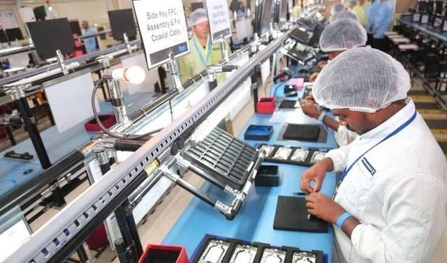 美国|终于撑不住巨亏超200亿,富士康败走美国、印度郭台铭想回归