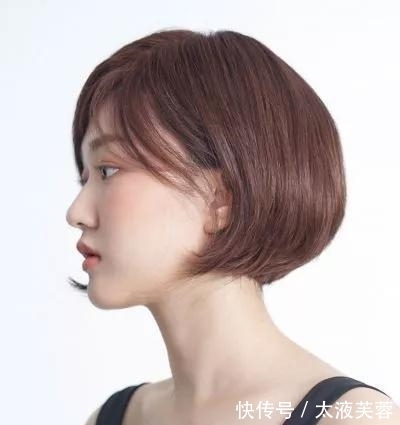 卷发 近年大热的发型要怎么剪?这些人气短发能给你灵感!