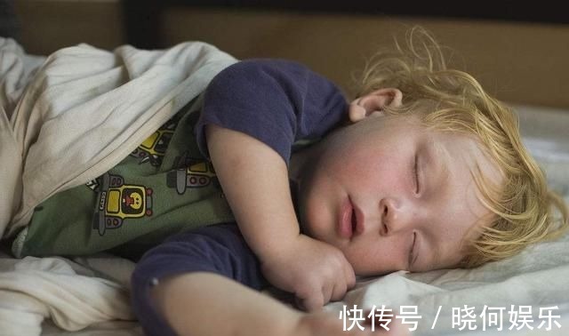 生长激素|孩子几点睡觉最好?要想孩子长高,抓住黄金睡眠时间,父母别忽视