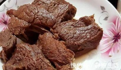 卤牛肉时,最忌放这3样香料,否则毁了一锅肉,味道发苦,很难吃