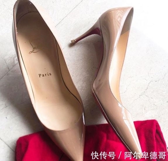 高跟鞋 12厘米小牛漆皮高跟鞋，红底的诱惑无法抗拒