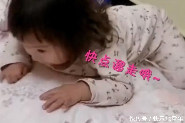 妈妈|姐姐把弟弟“当马骑”,被妈妈发现后表情亮了,网友:打弟要趁早