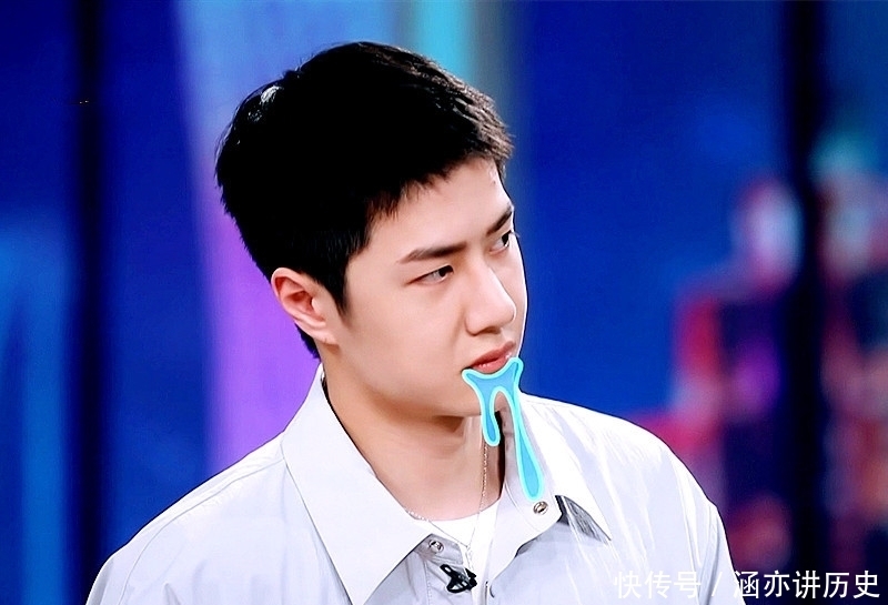 天天向上|王一博,东床快婿本婿来了,月白衬衫打造标配版