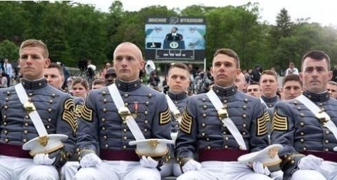 孙武!拿破仑兵败时接触中国一本奇书,流泪道:若早拥有它,我何至于此