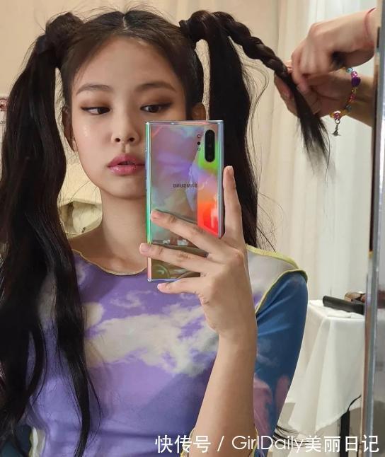 双马尾|学会这3款适合圆脸少女的夏日扎发,元气满满一整夏!