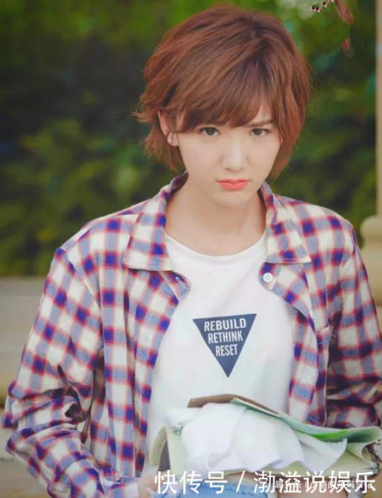 女人40岁后别乱烫发！今夏流行这3种“短发”，显小了10岁都不止