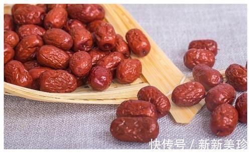 紧致|女人不想早衰,4种零食不妨多吃点,保养卵巢,紧致皮肤显年轻