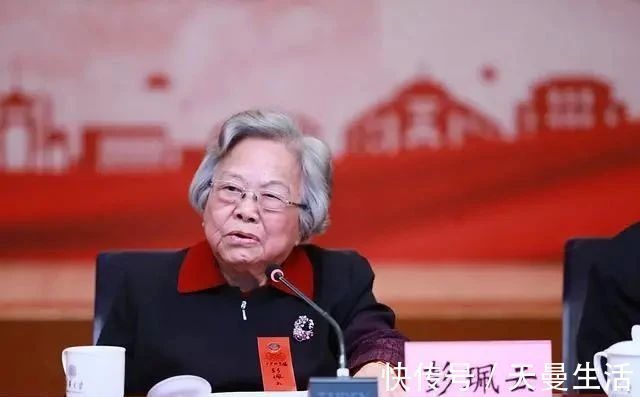 颜体@彭佩云题字手迹欣赏,颜筋柳骨笔墨精到,笔法颇具唐楷气象