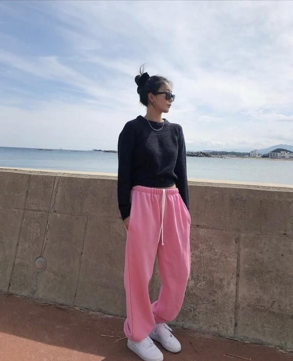 早春不要太“花哨”，选对配色成功一半，这3种配色值得借鉴