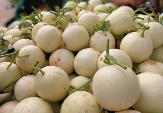 味道|去市场上买甜瓜,选“白皮”还是“青皮”?可惜还有很多人不知道