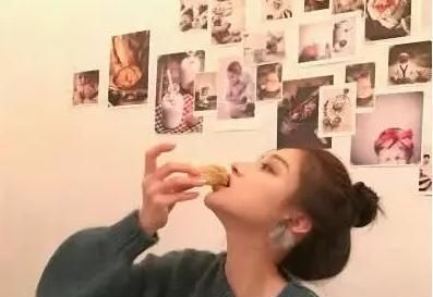 女孩子来“例假”时,大胆吃这3物,排子宫污血,体重“哗哗降”