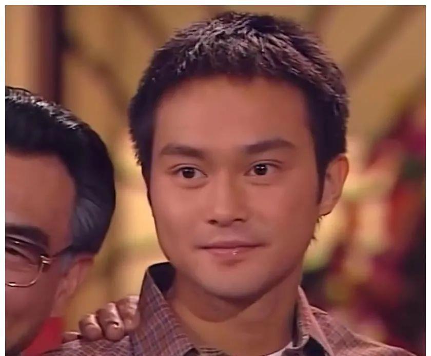 陈小春和张智霖,一个是社恐,一个是“社交NB症”,太有趣了