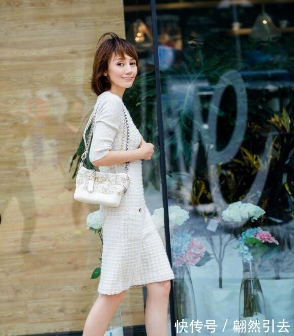超短发 女人过了四十不想被说“老”?远离这3种发型,选择另外3种更优雅