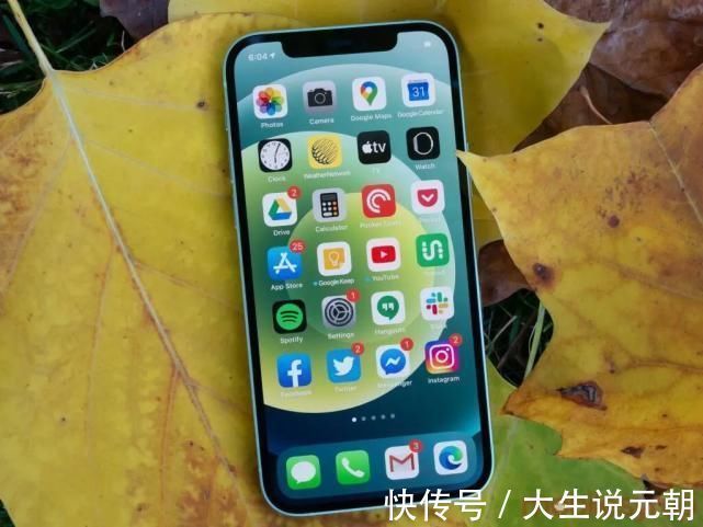 小屏iPhone|苹果最大的失误！被小屏iPhone坑惨，三星成最大赢家