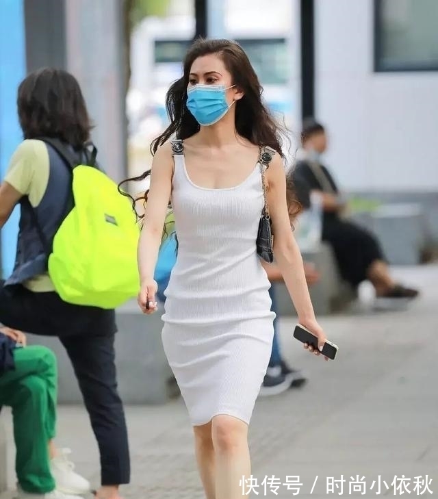 红色 连衣裙带来甜美气息,穿出女神气质,好看又百搭