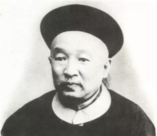 民国首富家庭:小妾要给女儿缠足,原配:别缠了,嫁不出去我养