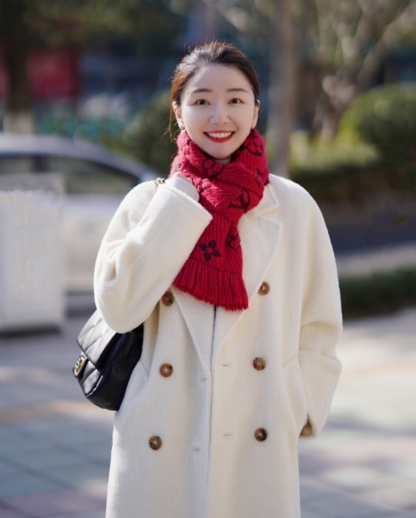 短靴|今年冬天大衣就要穿“奶油白”,温柔优雅还显白,清新时髦又保暖