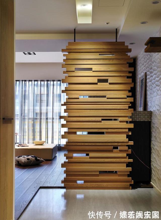 墙面|入户别装鞋柜了,这样设计实用上档次,推开门就是惊喜