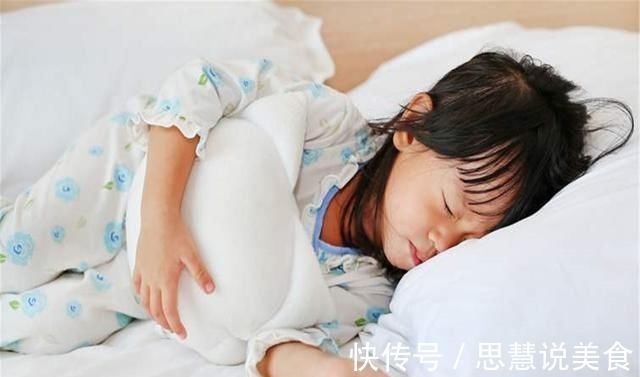 脾虚|孩子睡觉有此异常,可能是脾虚信号,两周内没改善,或致发育不良
