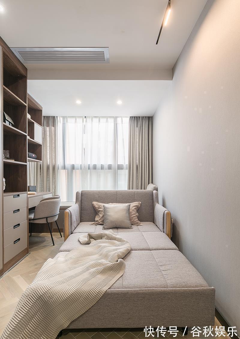 衣帽间|单身女青年的家,客厅选择超大电视机,让客厅瞬间变成影音室