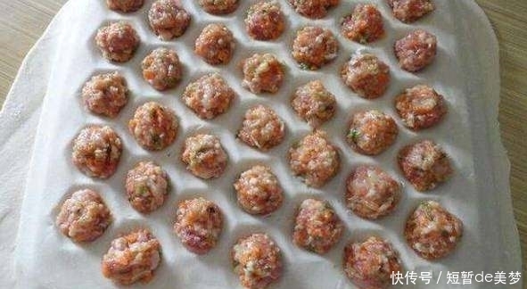 太牛|这饺子太牛了！好吃又洋气一次能包35个