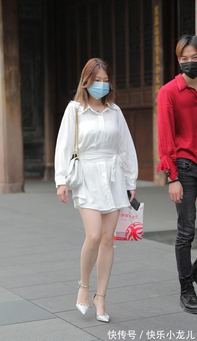 身材|舒适自在的连衣裙穿搭显得有品位，优雅舒适全都有，青春减龄