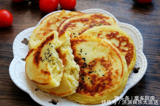 款玉米面饼|玉米面饼简单又好吃,搅一搅拌一拌,3分钟煎一锅,香软营养好