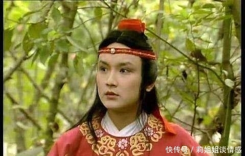 薛宝钗|薛宝钗称呼薛姨妈为妈, 贾政喊贾母一声母亲, 贾宝玉却管王夫人叫太太!