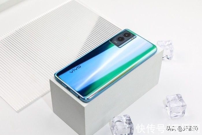 超长|vivo Y55s体验：6000mAh的超长续航，能量直接拉满