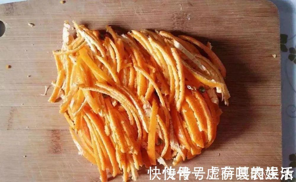 养花|老花匠:扔4种“东西”,就是扔钱,比花肥还好用,不花钱!