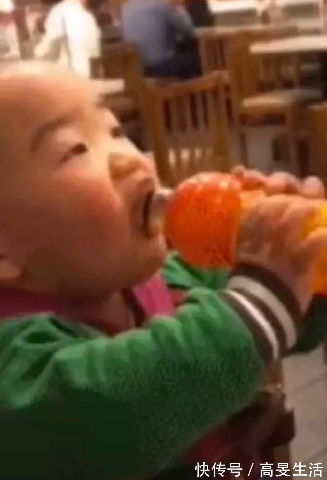 小宝宝|幼儿园过出养老院的气质,这些孩子深得老人的精髓,网友:笑死了