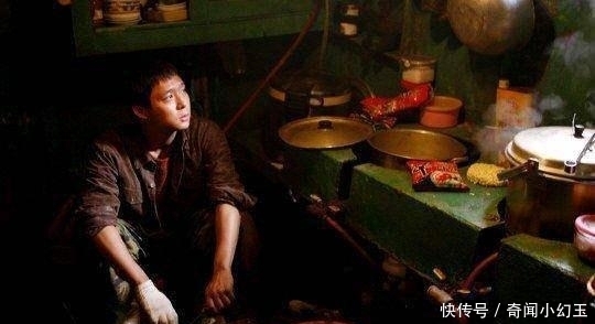 美杜莎号|消失30年的渔船重现港口,幸存者容颜未变,警察调查发现诡异血案