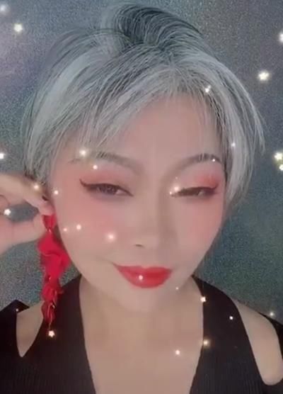 开局|大妈“仿妆”女神妆容,开局丑的睡不着觉,成品想要带你回家