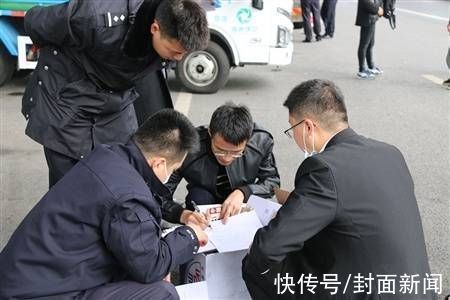 场面壮观!成都某私营环卫公司贷款1200万元逾期未还 上百辆环卫车被强制执行