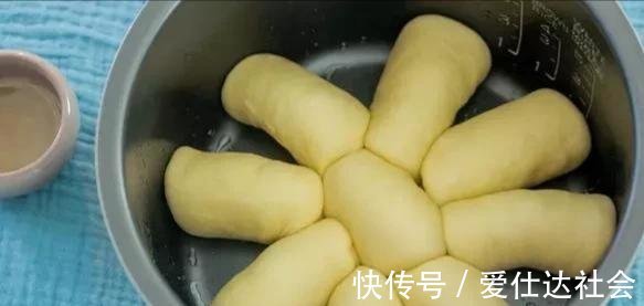 微波炉|大厨教你做懒人面包,记住这几步,不用烤箱也能做出来