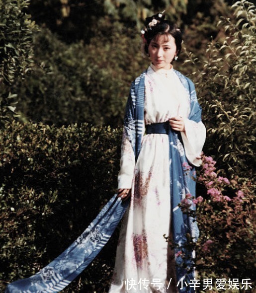 戏服&87版红楼梦里林黛玉有44套精美戏服，最美就是这6套了！