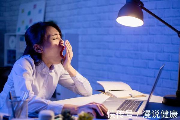 补救|连续熬夜加班，29岁小伙突发急性脑梗？熬了一宿，该如何“补救”