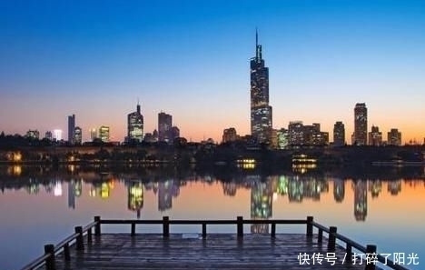 南京|中国“最美”火车站，面积超10万平方米，出站就是免费4A景区