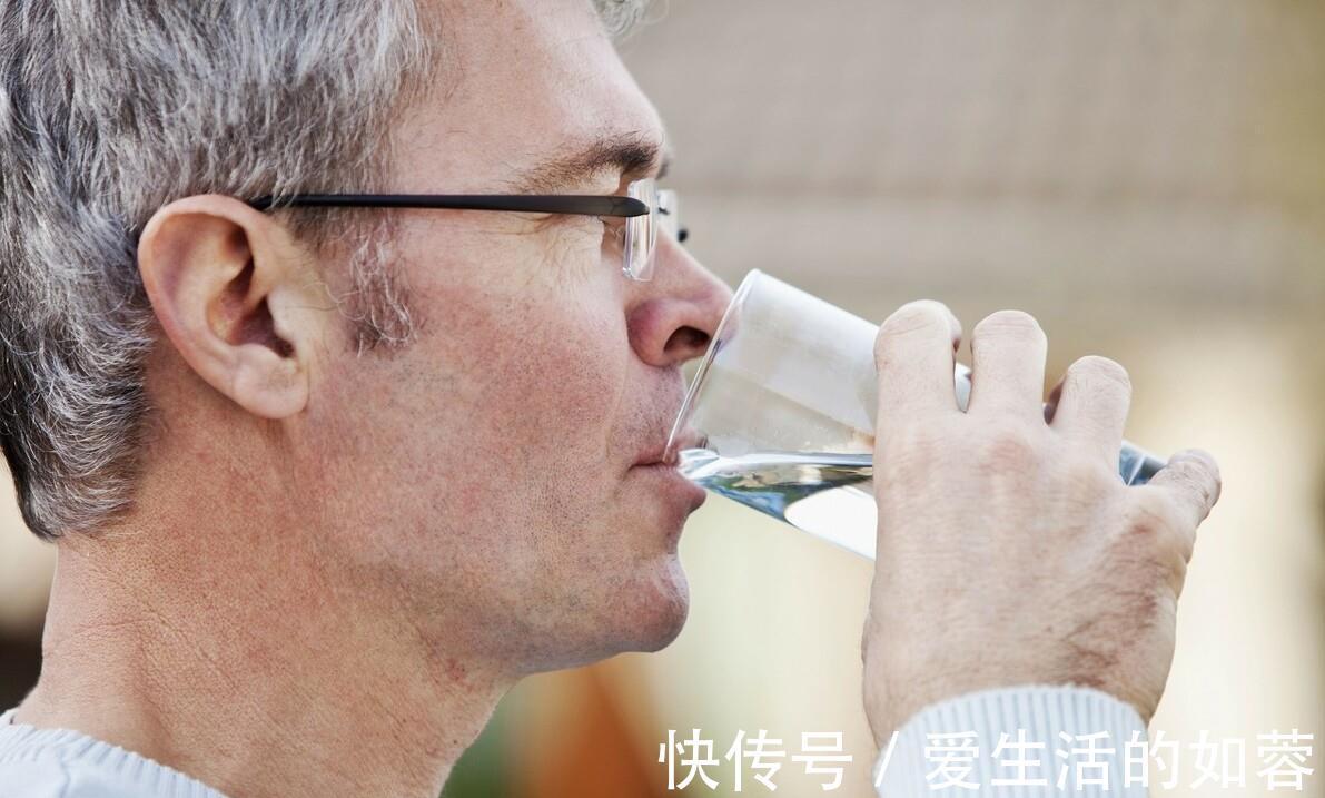 便秘|30岁女教师长期便秘,医生直言:日常3个习惯是“罪魁祸首”