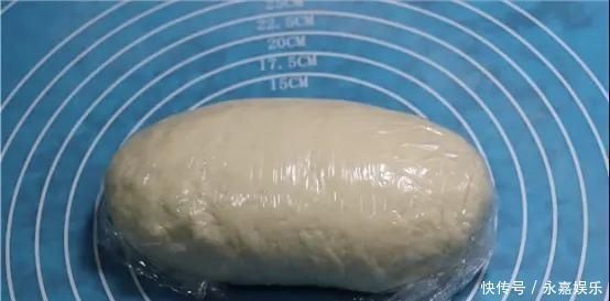 炸油条|炸油条用小苏打、食用碱全错！油条店老板教你正确做法，金黄酥脆