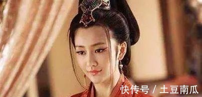 下联|才女为为躲避秀才,出一上联,没想到秀才的回答,令她羞愧不已!