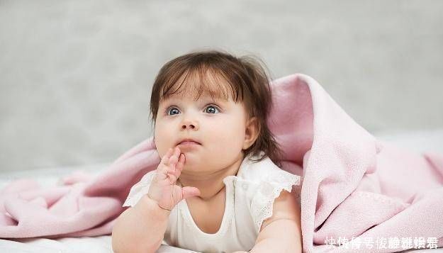 名字|宝爸姓白，给女儿取名字，上学老师点名后，全班哄堂大笑