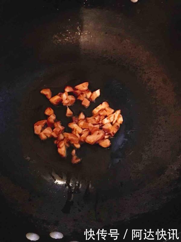 新米|这个当早餐太香了,儿子天天吵着要吃,摊开蒸几分钟就上桌