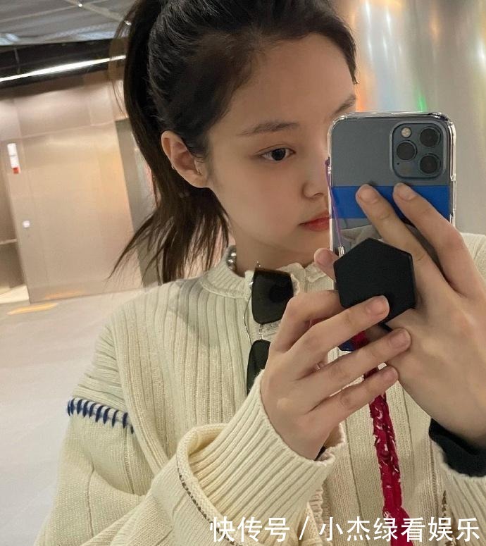 脸上有这4个特征的女人,年轻时气质出众,到了40岁也不显老