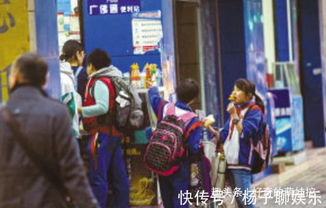 选择性|从不被允许“吃零食”孩子,长大怎么样了专家躲不掉2种结局